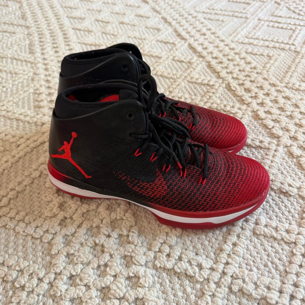 NIB Air Jordan XXXI Banned Sneakers